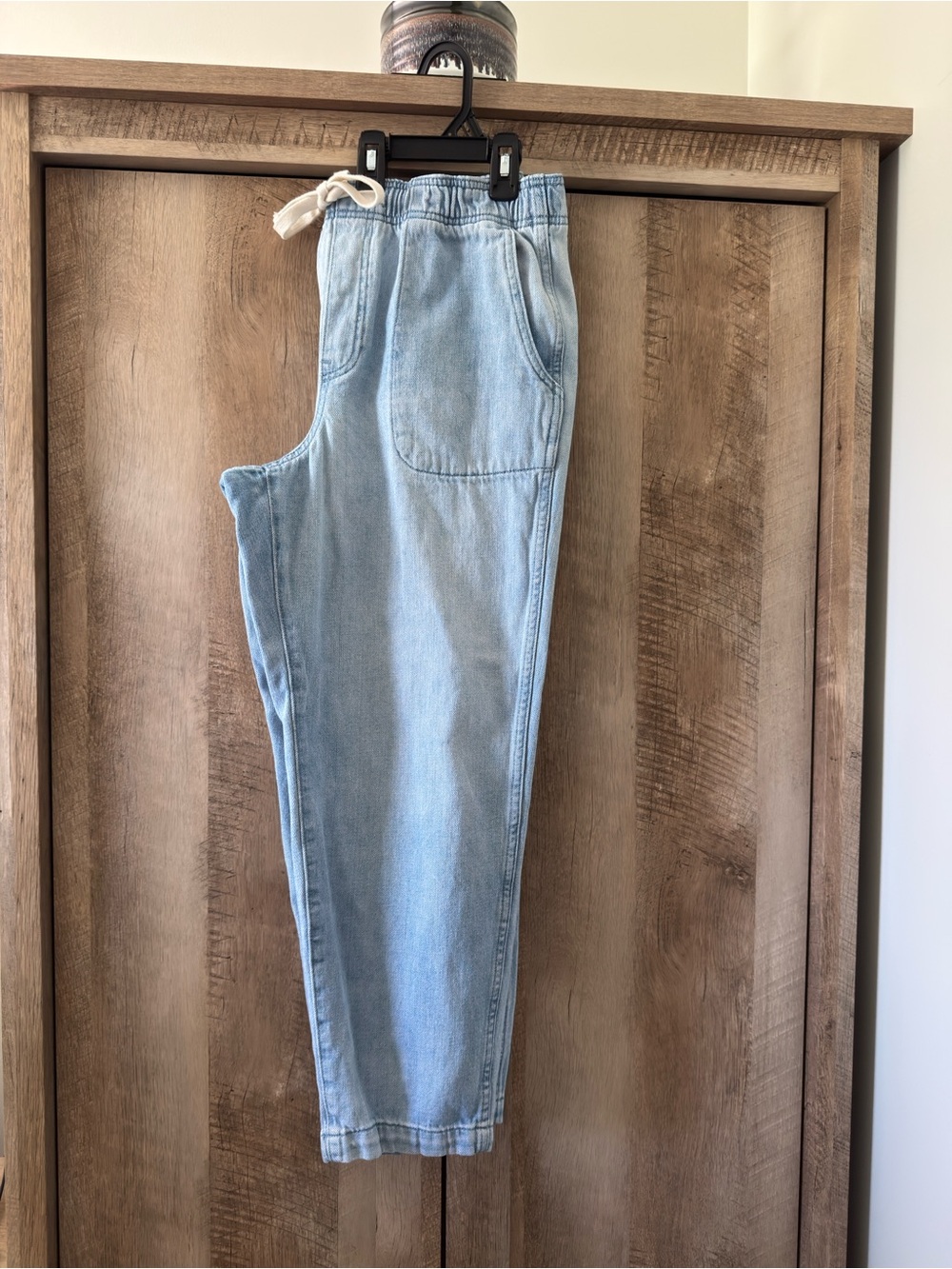 Gap Denim Easy Fit Pull On Cropped Jeans